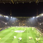 Einlauf der Mannschaften